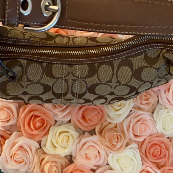 COACH purse - Picture 3 of 8